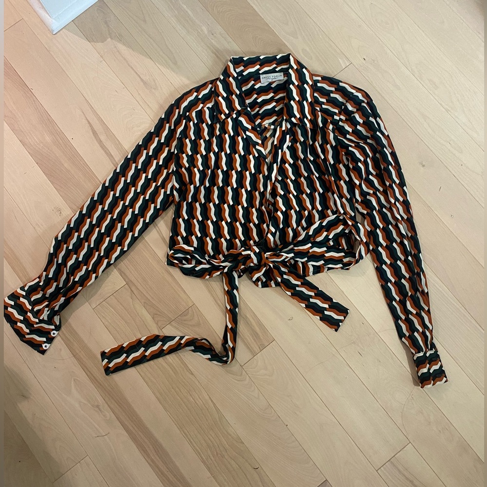 NWT wrap top